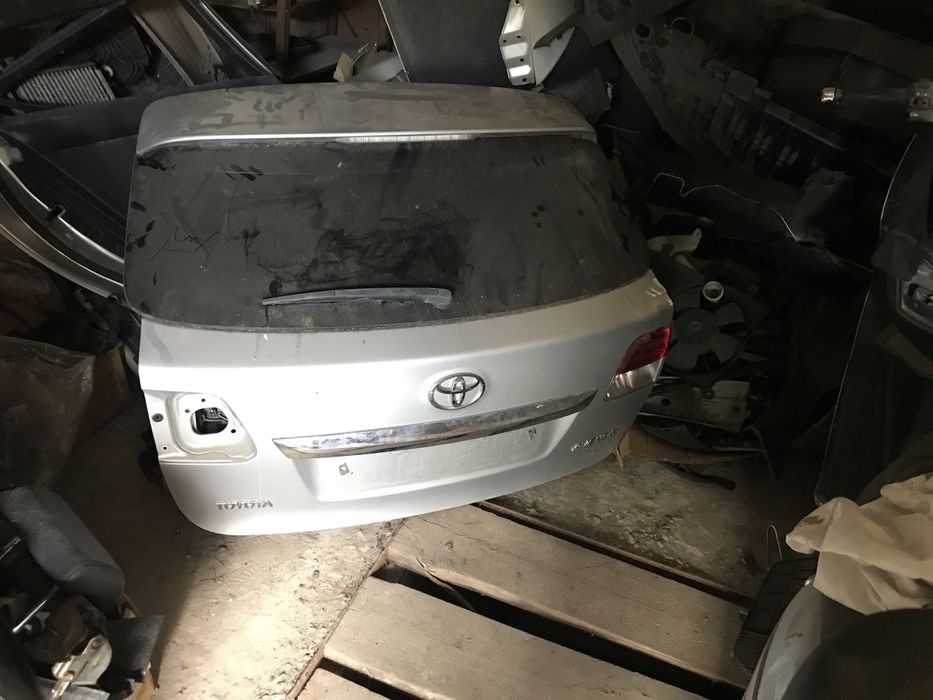 Разборка Авенсіс 2.0 d T27