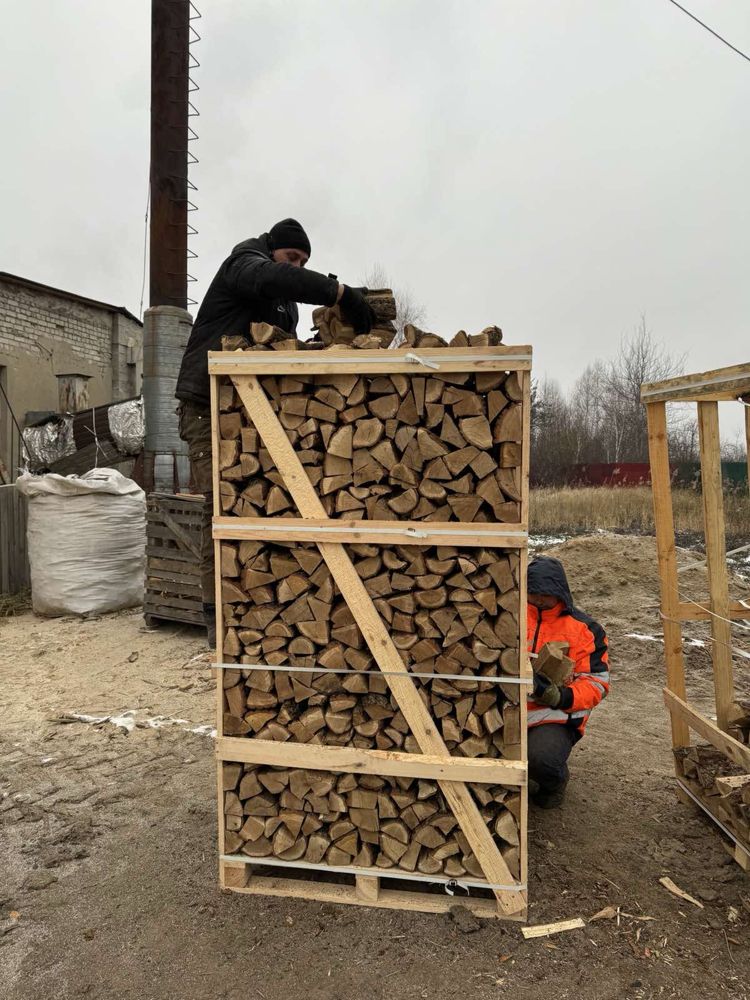 Дрова оптом с доставкой в Одессу и область