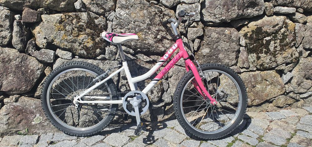 Bicicletas de criança, semi-novas