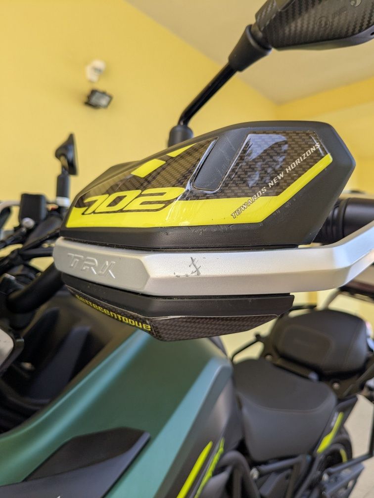 Benelli TRK 702 05/2024 só 2300 km