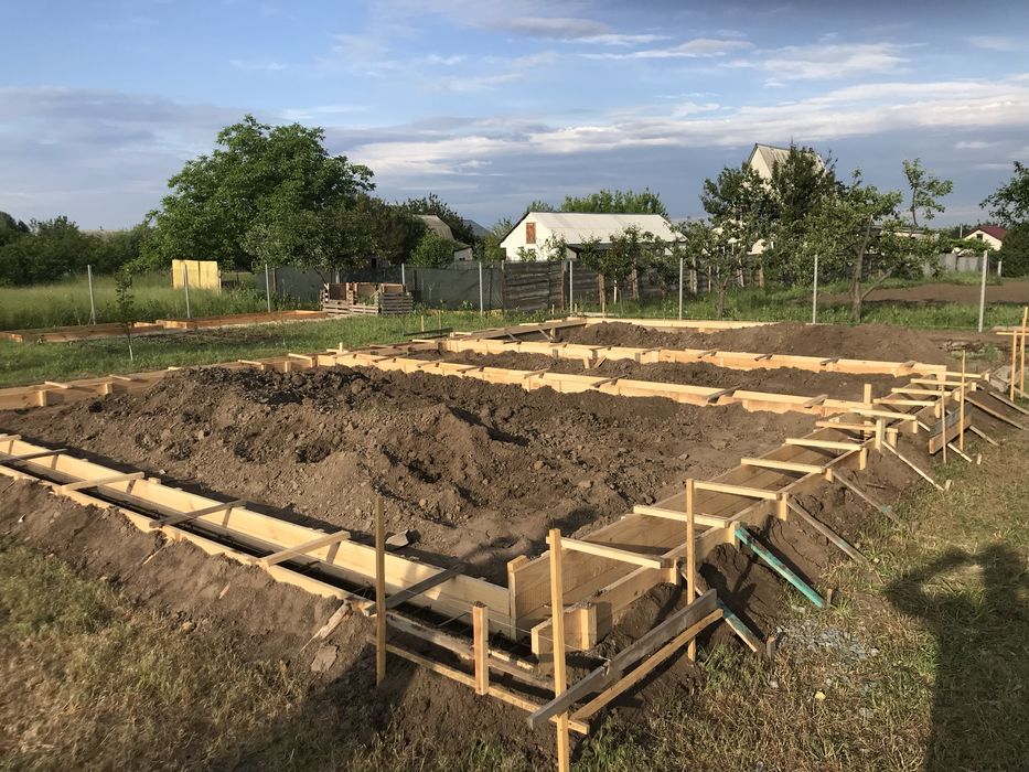 Бетонні роботи, отмостка, копка траншей