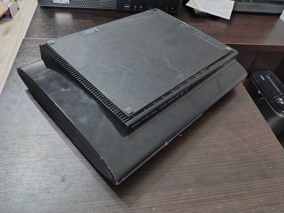 PS3 4.92.1 HEN Sony PlayStation 3 SuperSlim 500GB 2xpad ładowarka