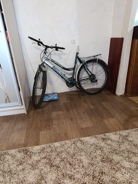 Продам велосипед  жіночий 2000гр