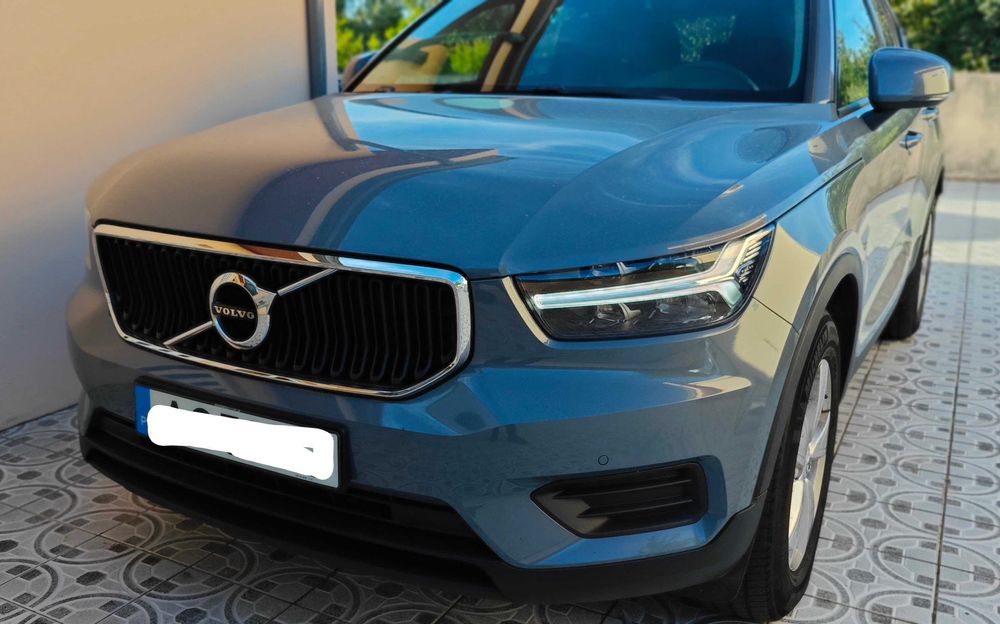 Volvo XC 40 1.5 T2 - 31mil kms