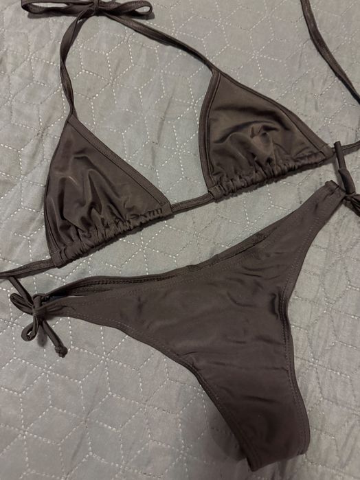 Чорний базовий купальник