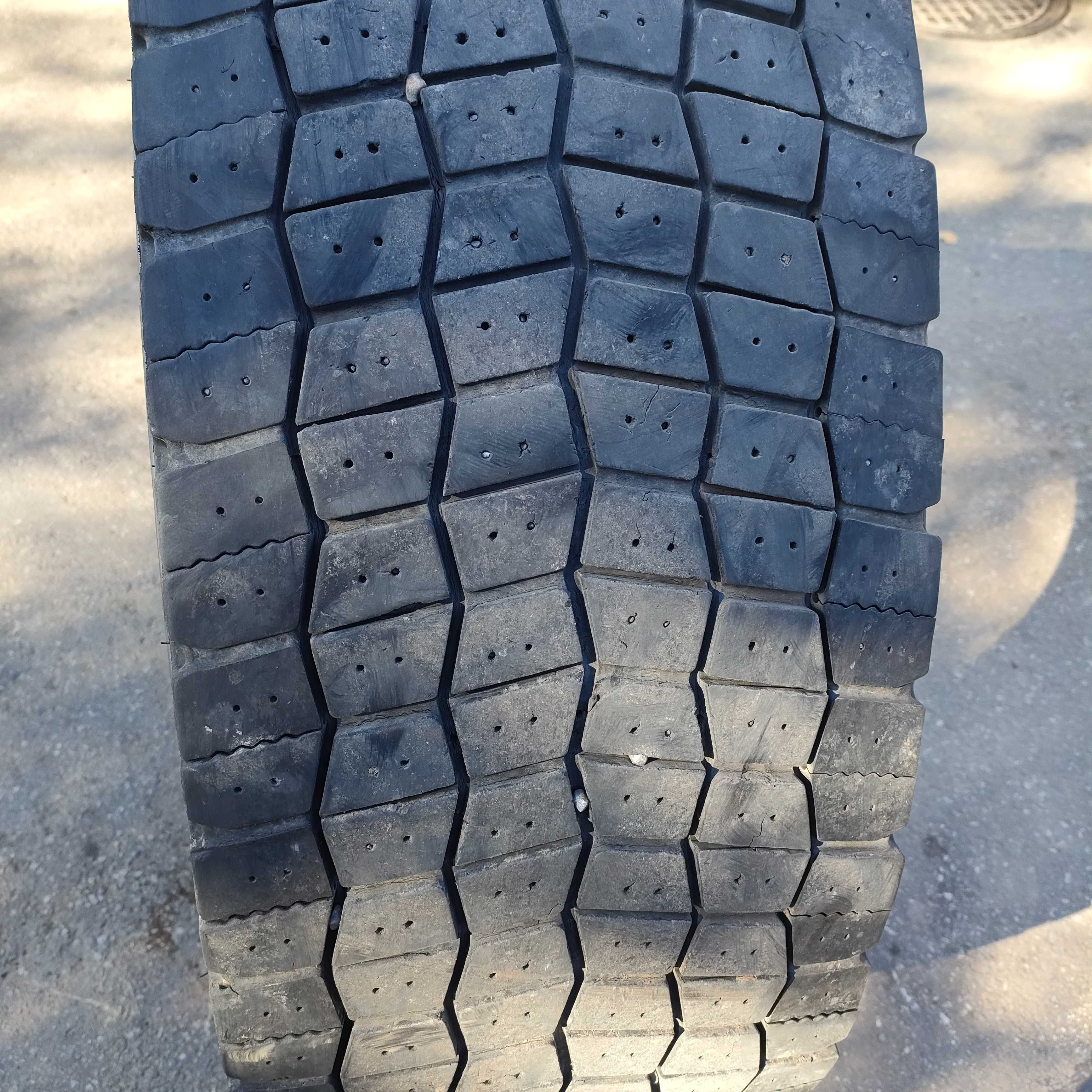 opony Michelin Remix X MultiWay 3d
