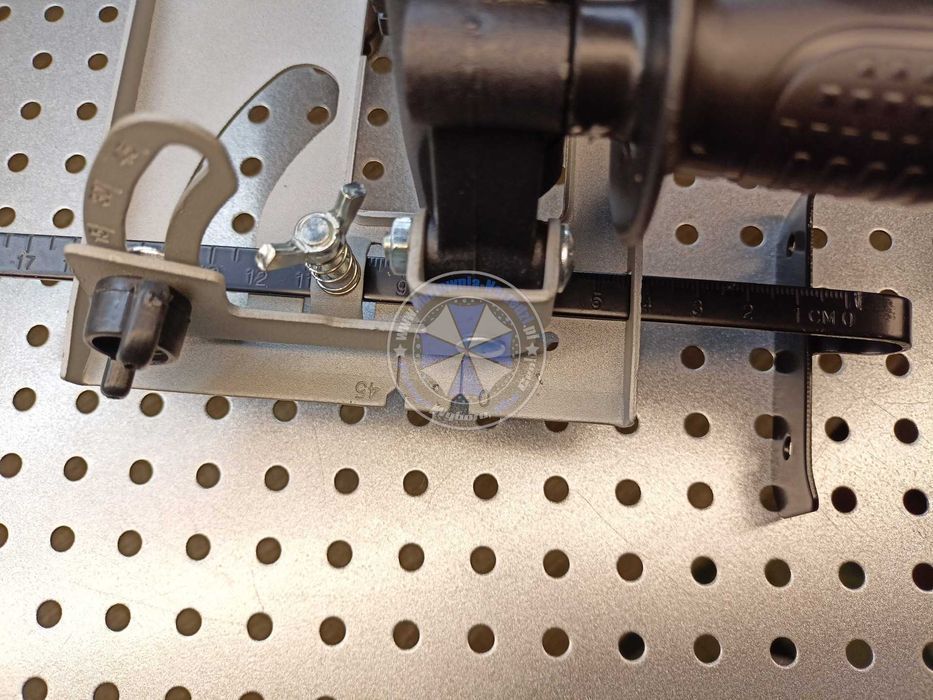 Przystawka prowadnica do szlifierki kątowej 100 - 125mm osłona