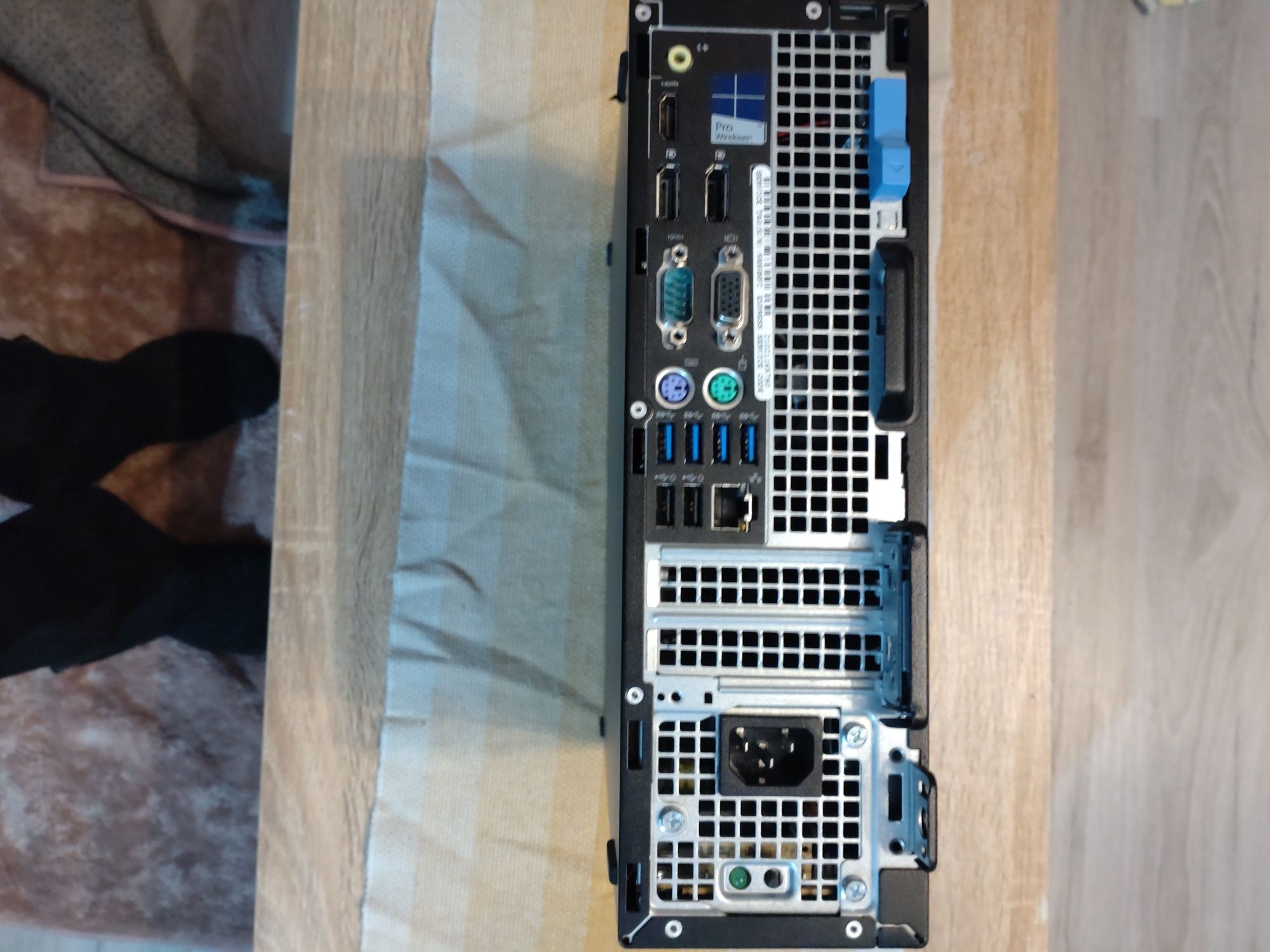 Dell Optiplex 7040 D11S