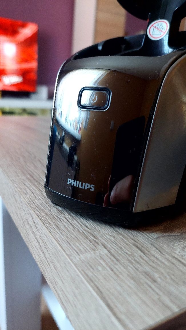 Philips RQ1090D stacją myjącą ładująca