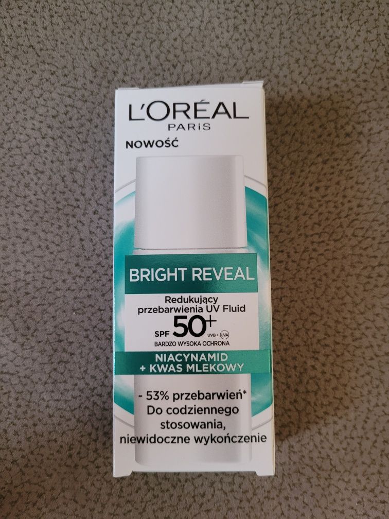 L'Oréal Paris Bright Reveal fluid redukujący przebarwienia.  Nowy