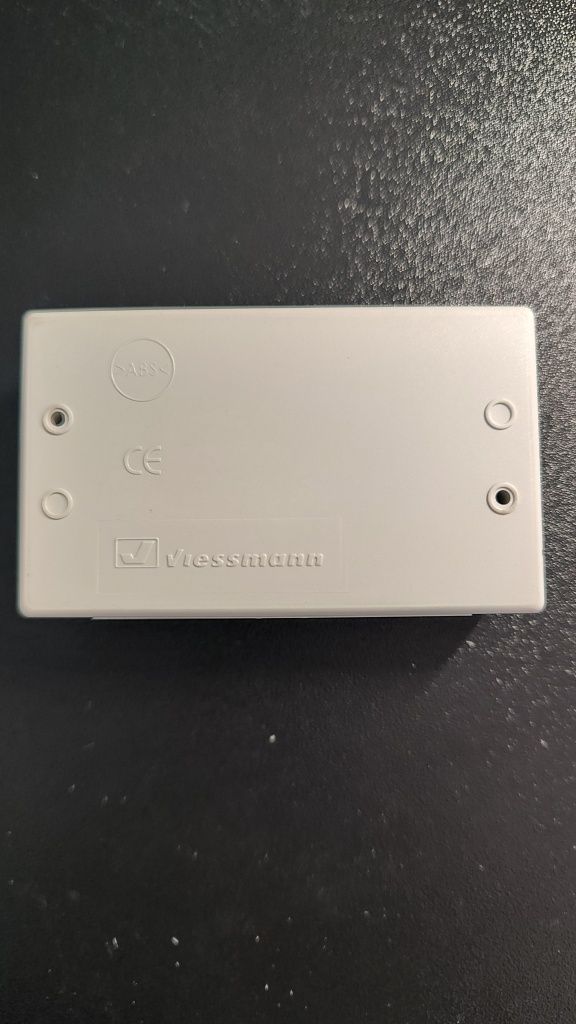 Viessmann 5549 - Panel sterowniczy dwupozycyjny z informacją zwrotną