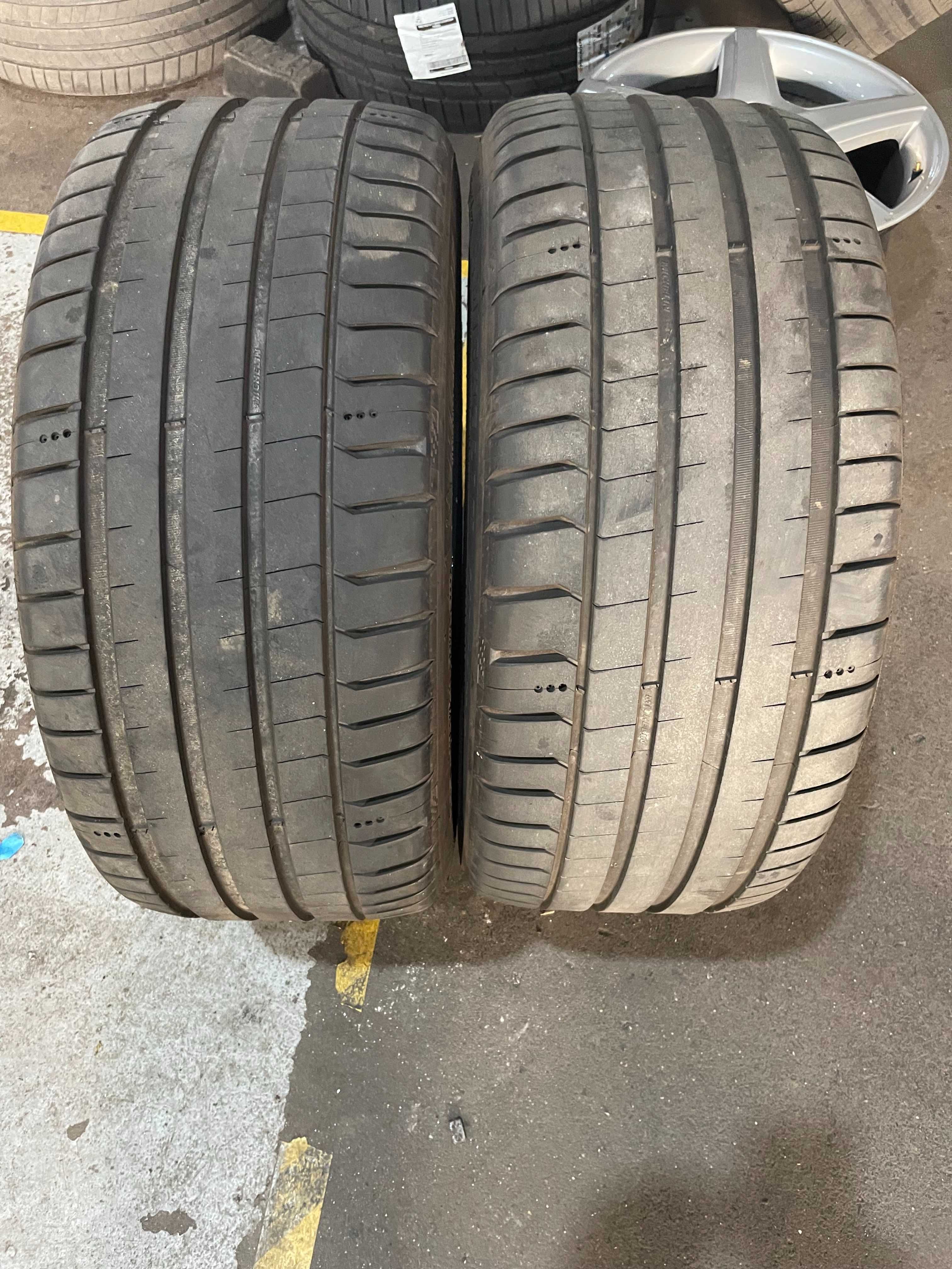 2 pneus Usados Michelin PILOT SPORT 5 245/40ZR 18