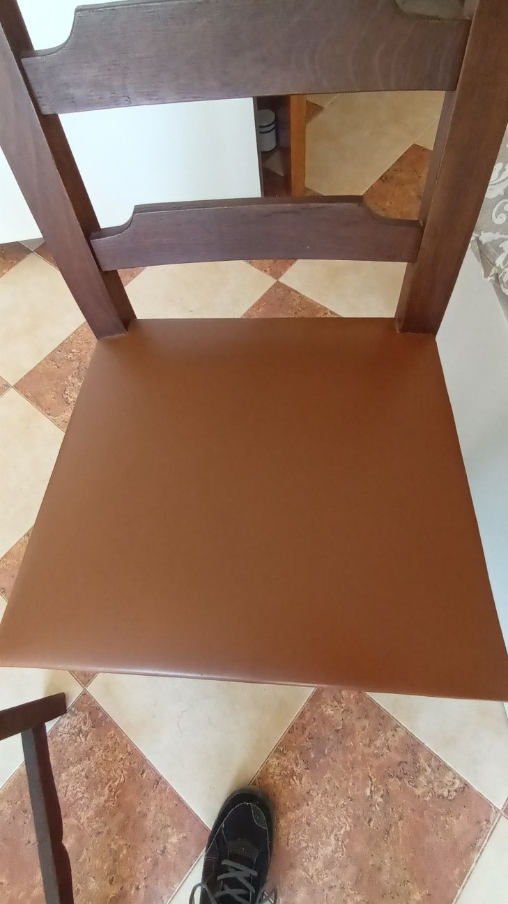 Cadeiras de sala de jantar