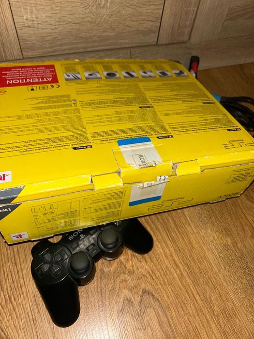 Konsola Playstation 2 + karton zestaw