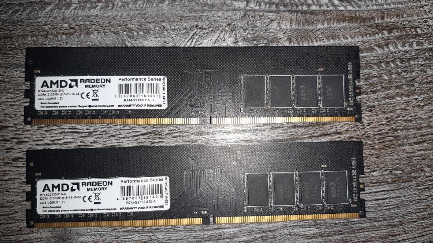 Оперативна пам'ять 2x 4gb DDR4 2133MHz