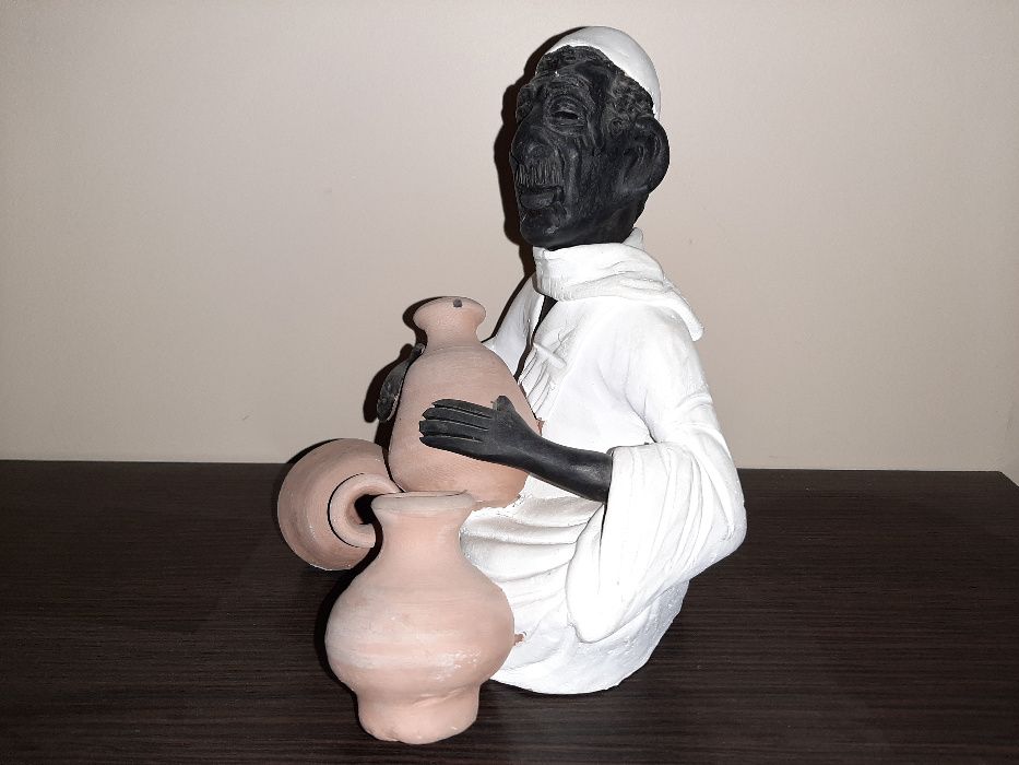 Велика керамічна авторська фігурка з Африки ручної роботи