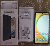 Samsung galaxy a04s , ładowarka,futerał