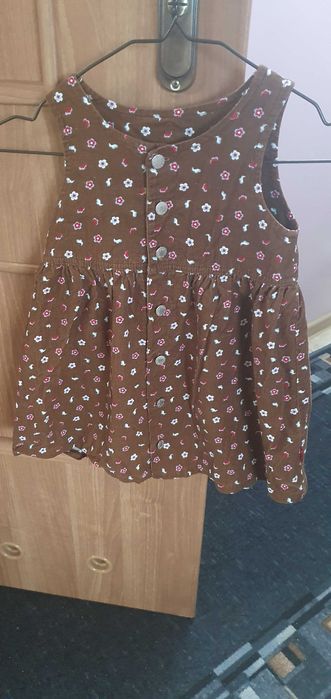 Brązowa, sztruksowa sukienka, rozmiar 98