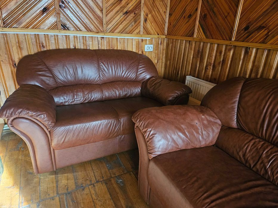 Продам шкіряний комплект диванів