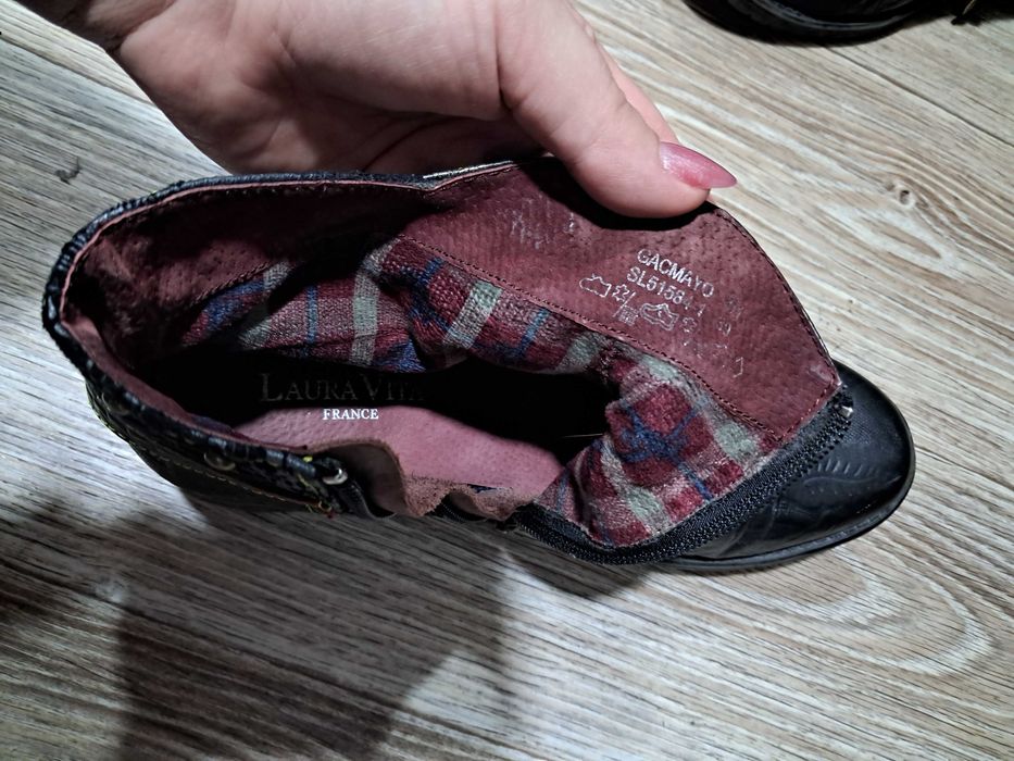 Продам ботинки осень кожа 25.5 см