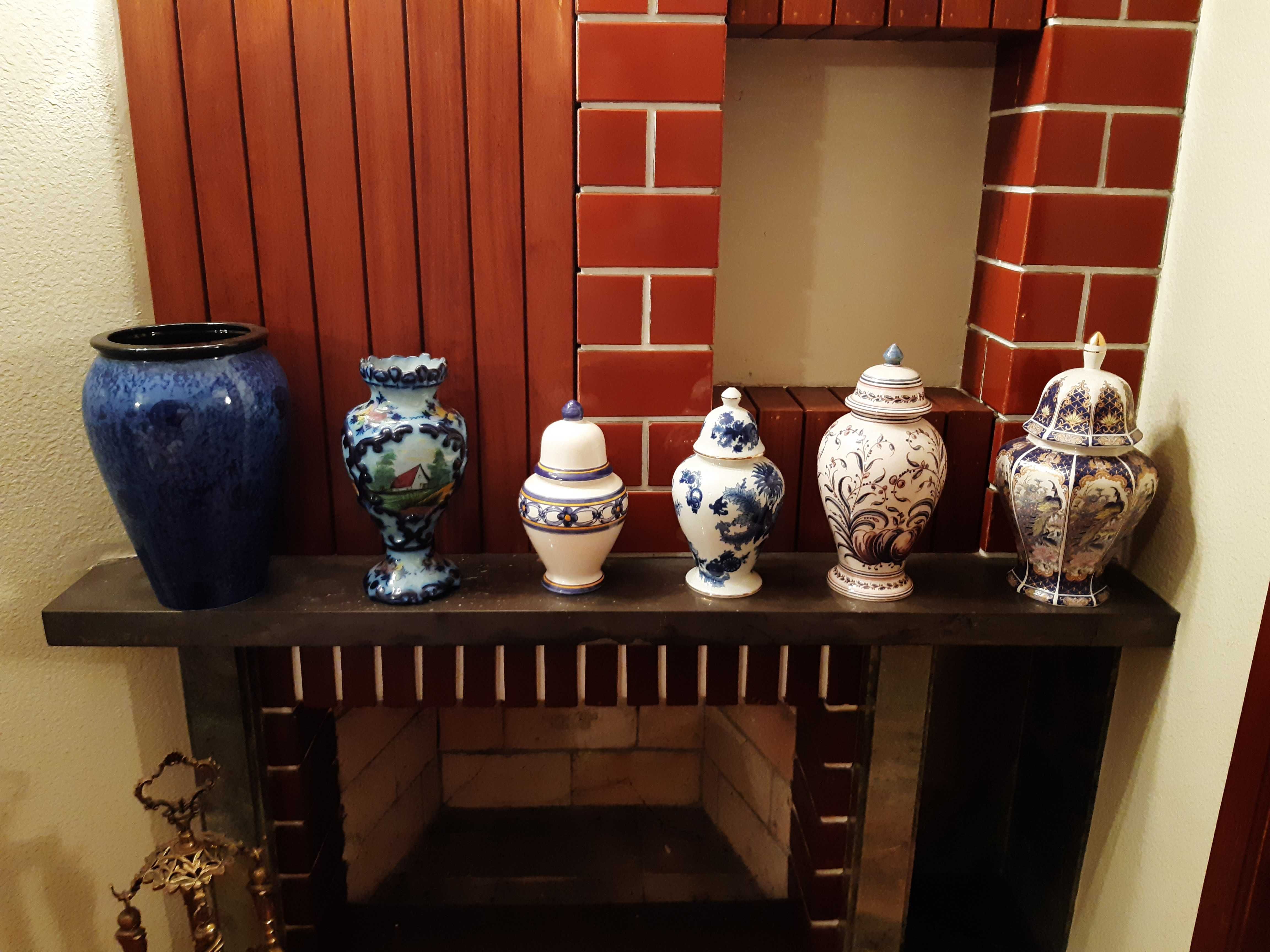 Conjunto 2 Jarras e 4 Potes porcelana