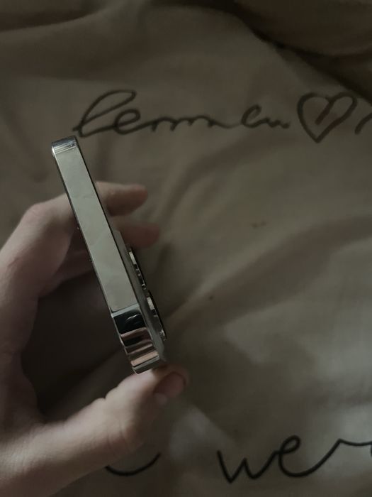 iPhone 13 Pro 128 icloud lock