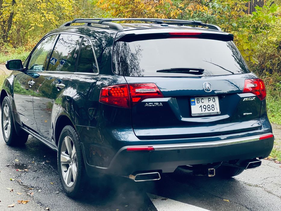 Acura MDX семь мест полная комплектация