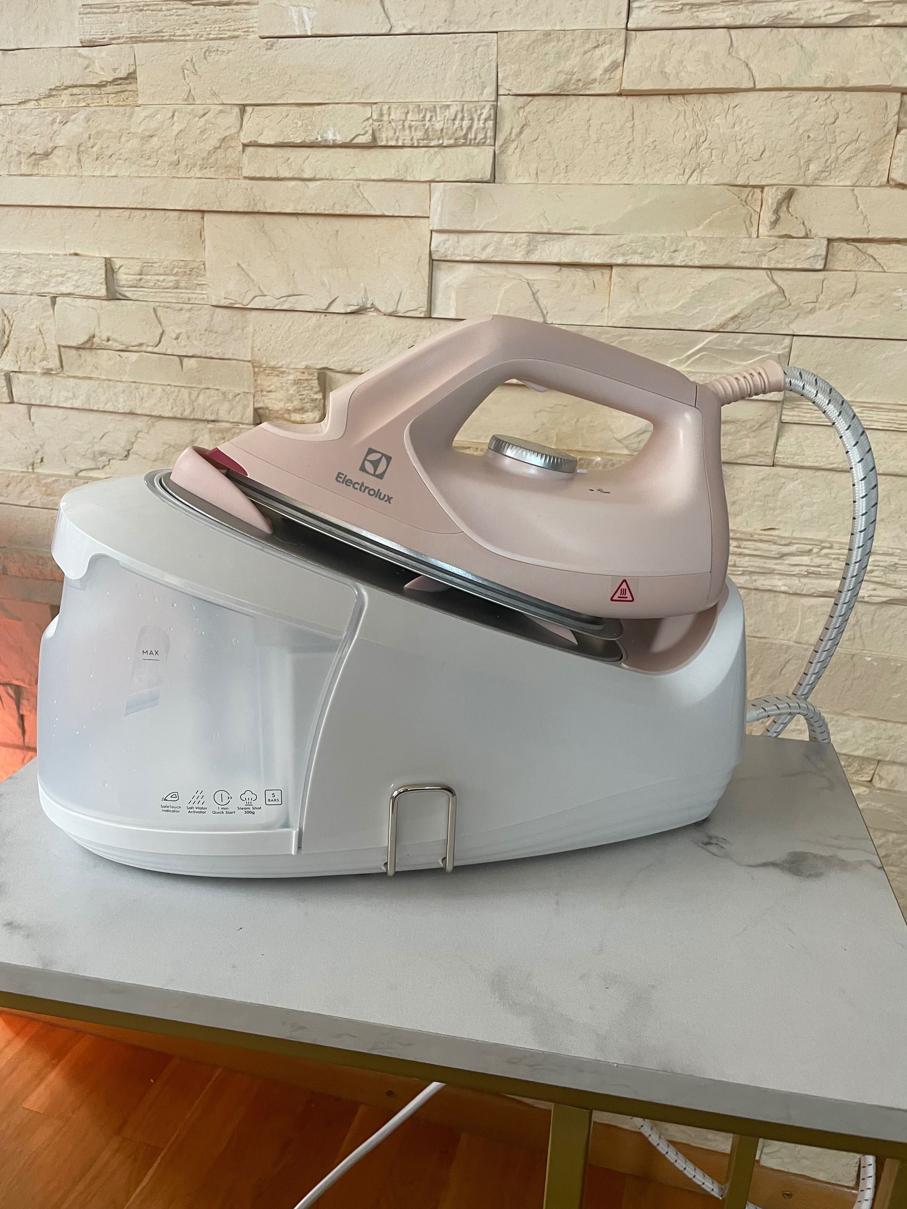 Stacja Parowa Electrolux E6ST1-4PP – Efektywne i Szybkie Prasowanie