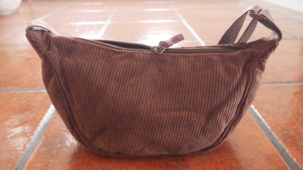 Mala tiracolo em lua - Bombazine