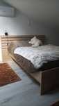 Cama de casal, escale
