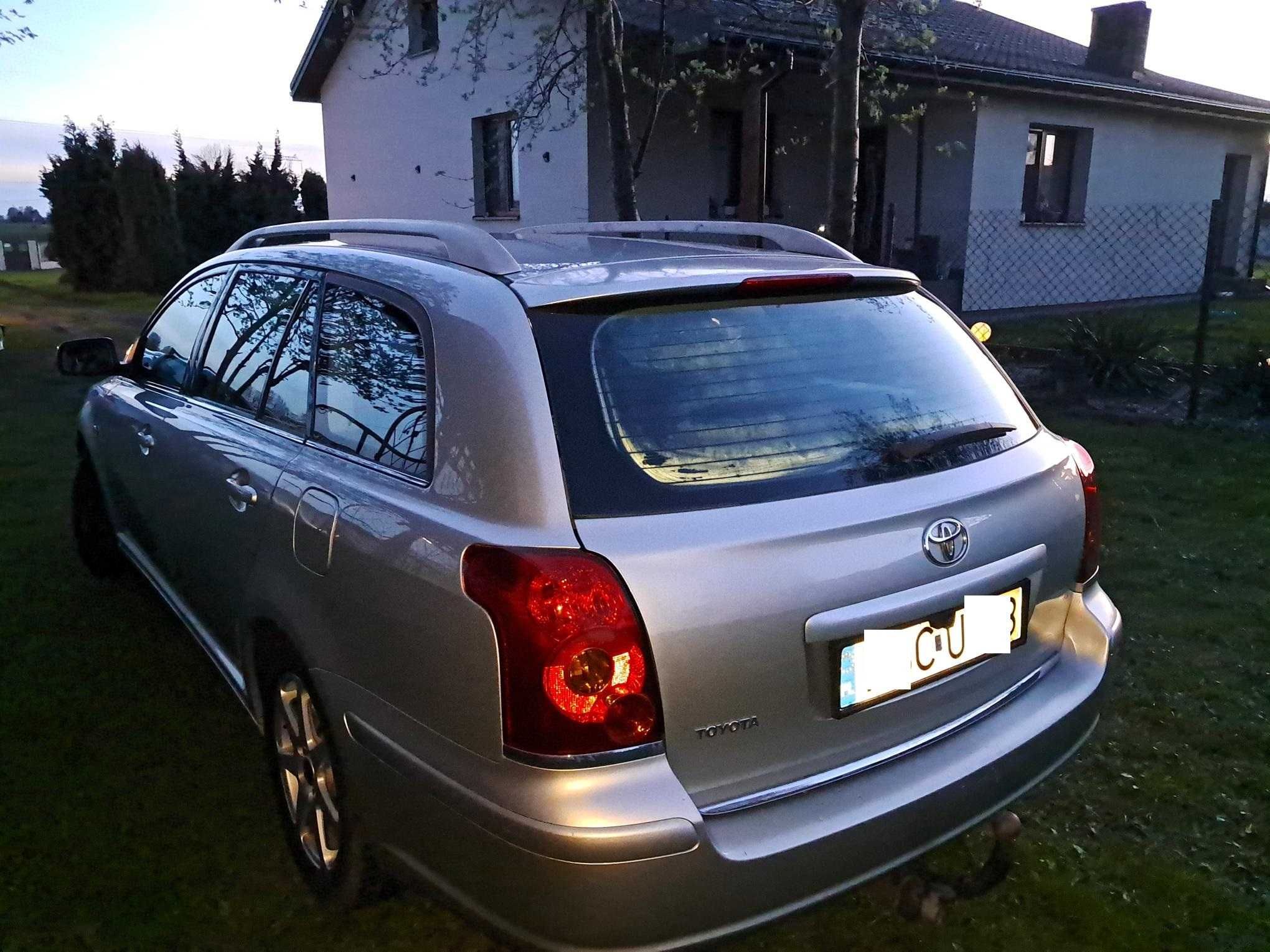 Toyota Avensis 1.8 Benzyna 2003 r