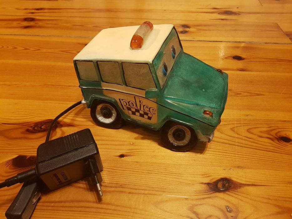 Lampka do pokoju dziecięcego