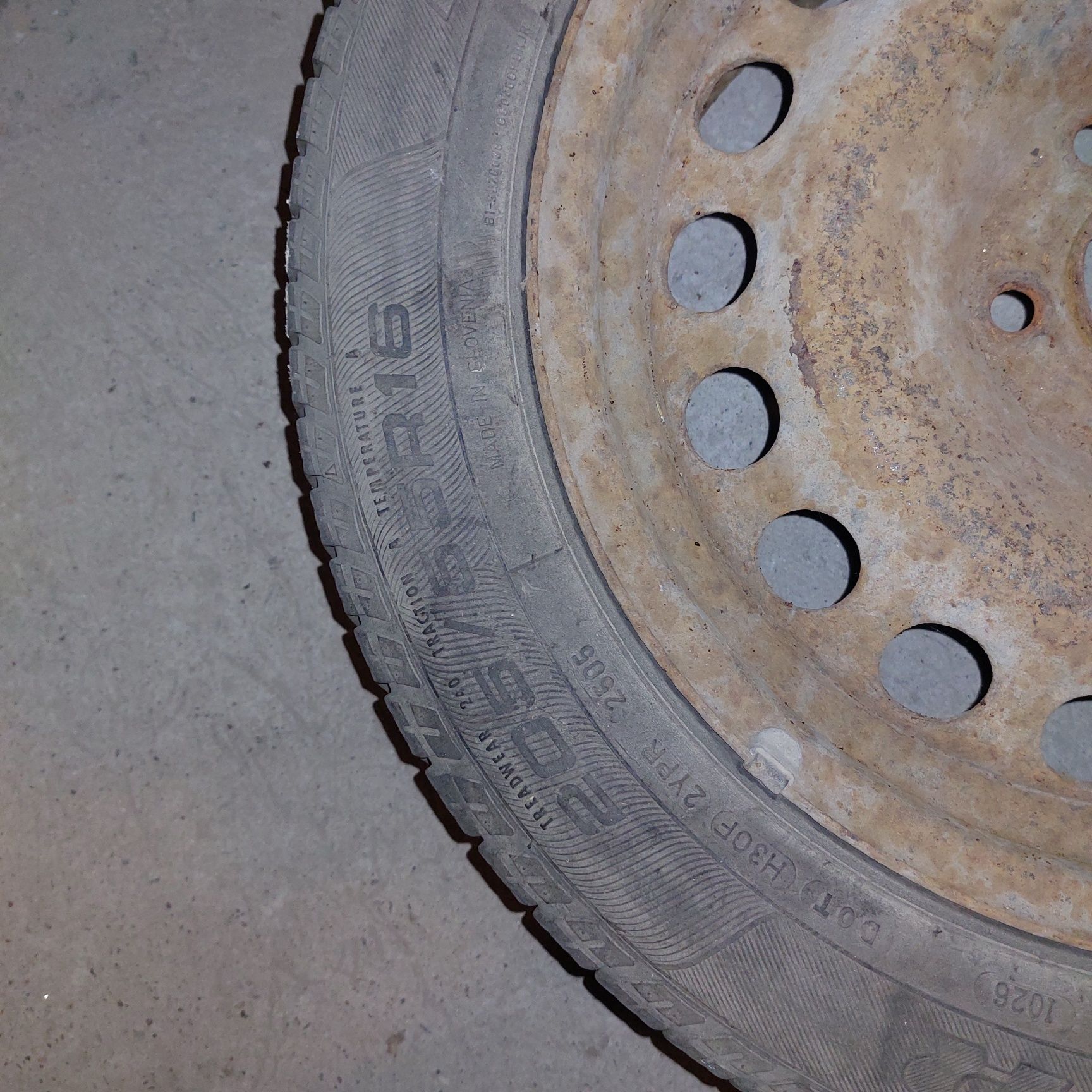 Felga z oponą Goodyeara 205/55 r16