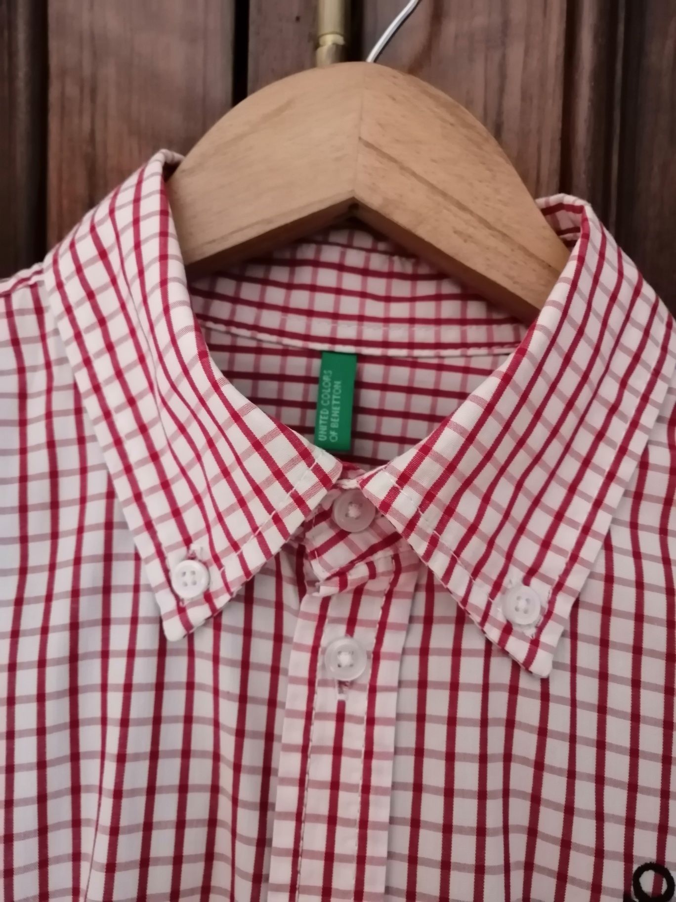 Camisa em xadrez vermelho, Benetton