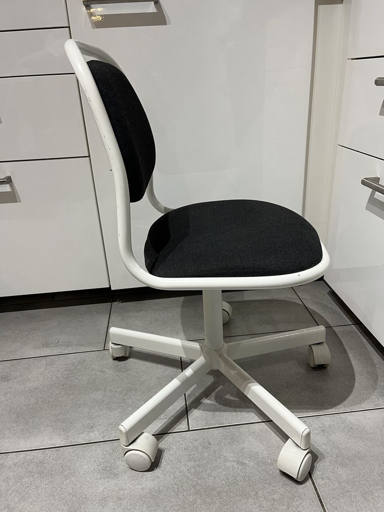 Dziecięce krzesło biurowe ÖRFJÄLL IKEA