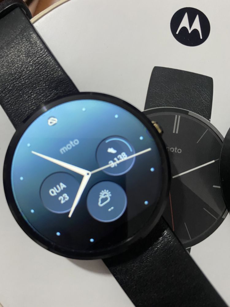 Motorola 360 Smartwatch