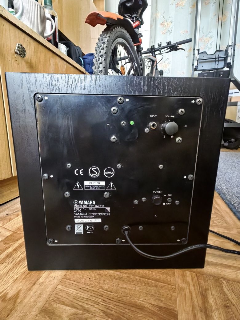 Subwofer YAMAHA YST-SW012