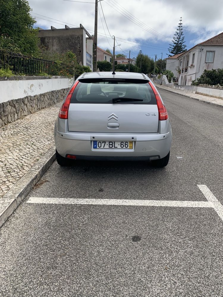 Citroen c4 com avaria