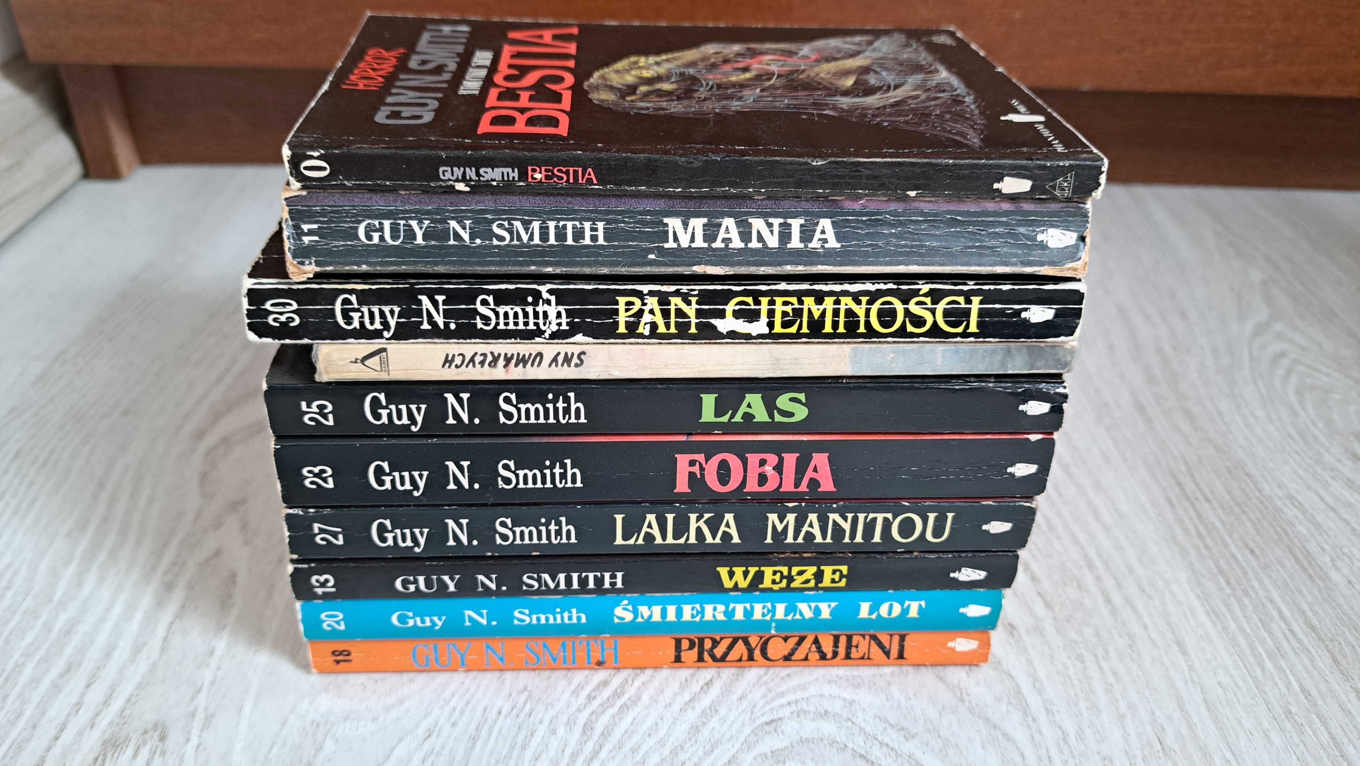 10x Guy N. Smith Lalka Manitou Fobia Las Pan ciemności Bestia Mania