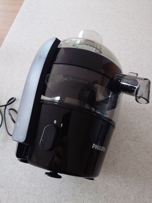 Соковижималка (соковичавниця) PHILIPS HR1832
