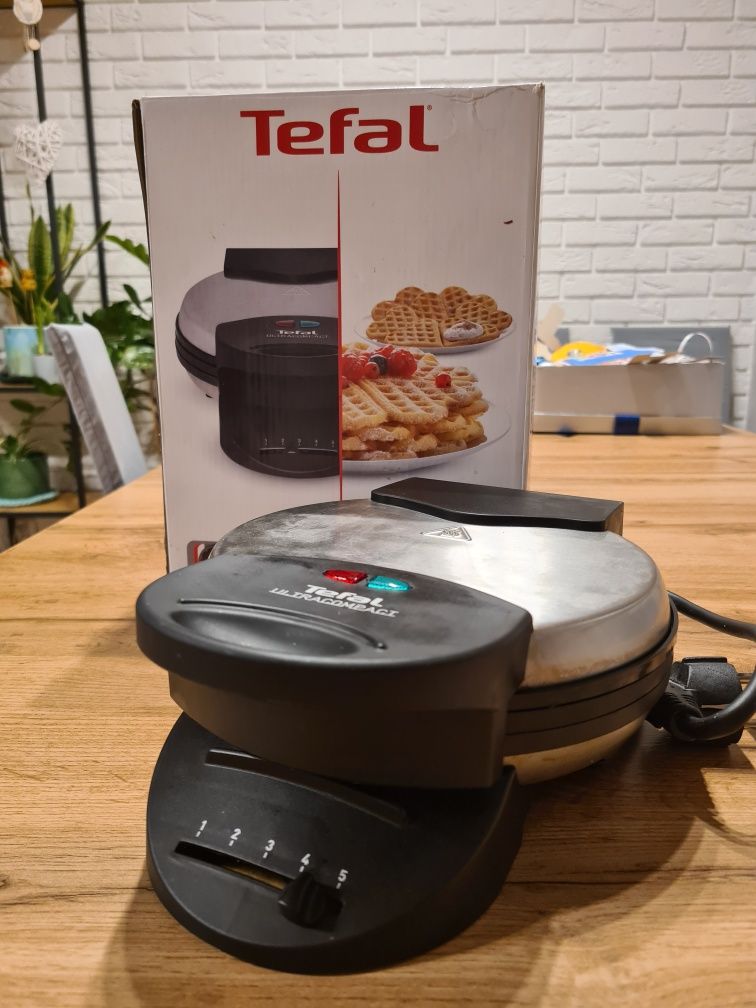 Gofrownica Tefal Ultracompact ("serduszka")