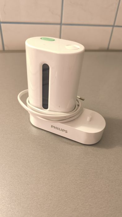 Dezynfektor I ladowarka do szczoteczki sonicznej Phillips