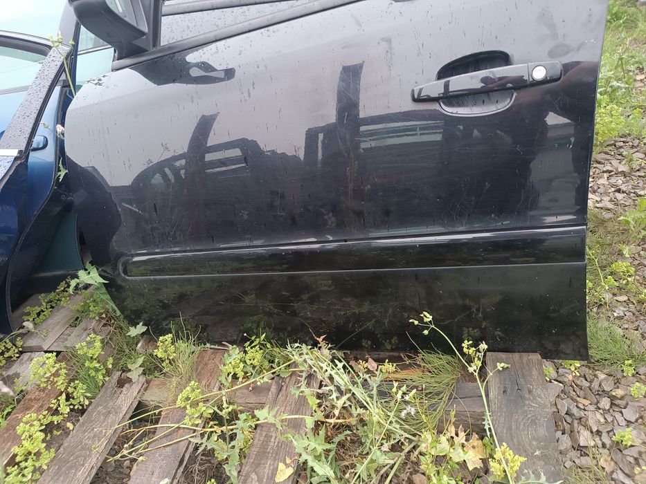 Drzwi prawe lewe przód tył opel Zafira b z20r kompletne