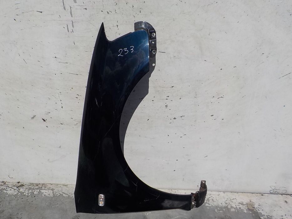 233 AUDI A3 II 8P BŁOTNIK PRAWY PRZÓD PRZEDNI