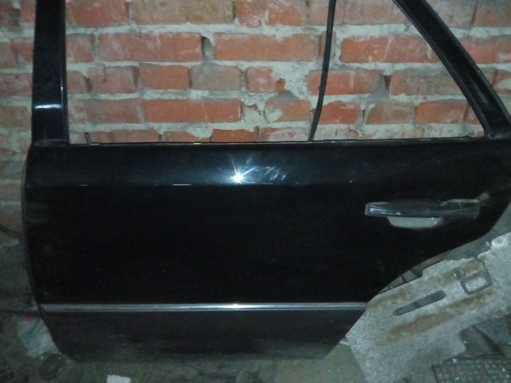 Двері Mercedes Benz w124