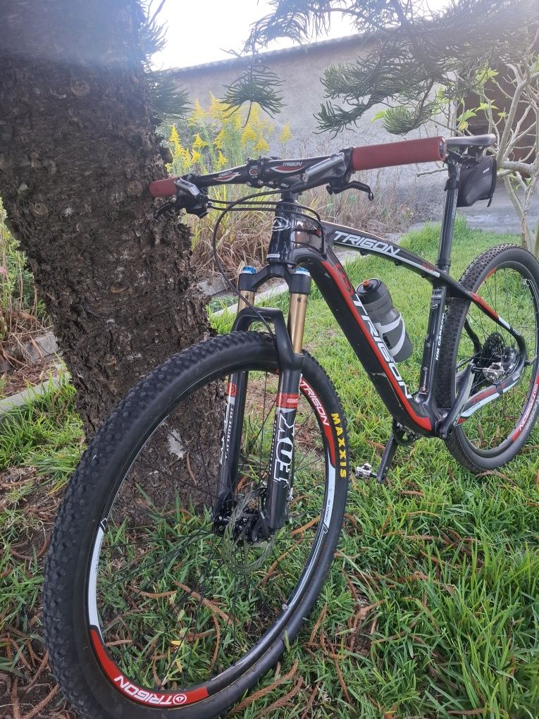 Vendo bike BTT Trigon - Toda em Carbono!