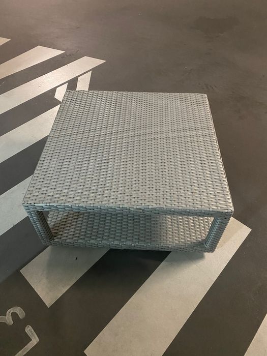 Mesa de Apoio para jardim