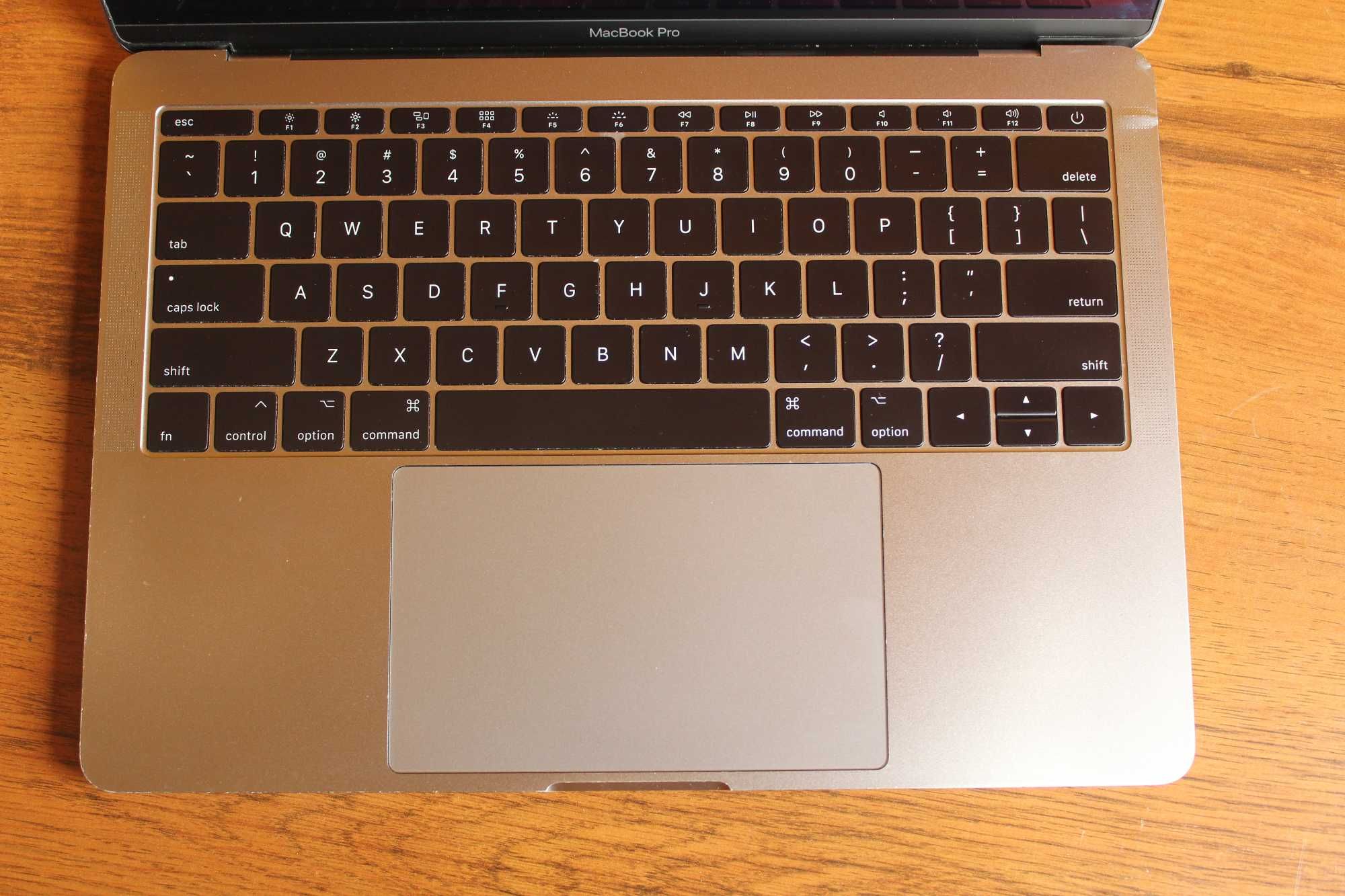Apple MacBook Pro 13 A1708