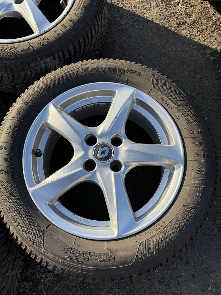 Komplet kół zimowych 4x100 Renault Nissan Dacia 205/60/16 Kleber