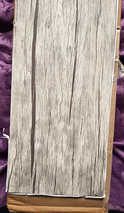 Panele podłogowe samoprzylepne winylowe